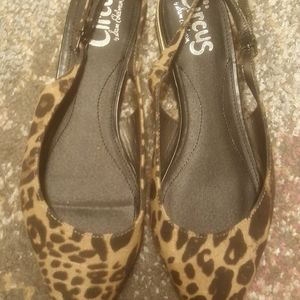 Leopard print slingback flats